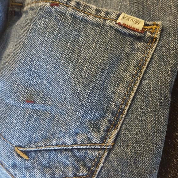 *SOLD* Vans Jeans Size 28x28 - Picture 7 of 7